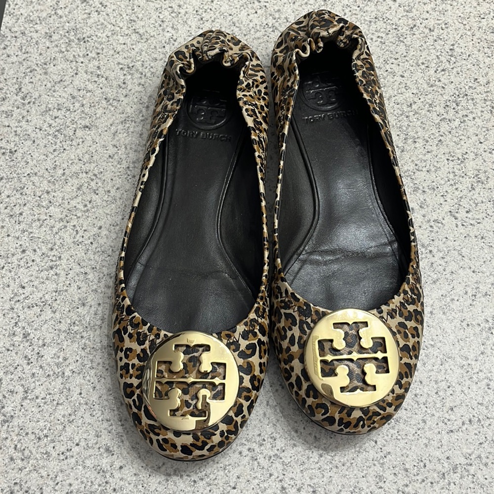 EUC Tory Burch Reva Flats